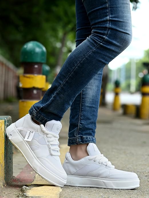 Men's White Casual Sneakers